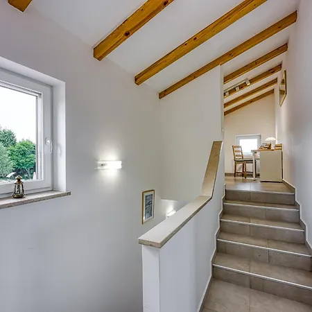 Lovor - Cozy In The Heart Of Istria